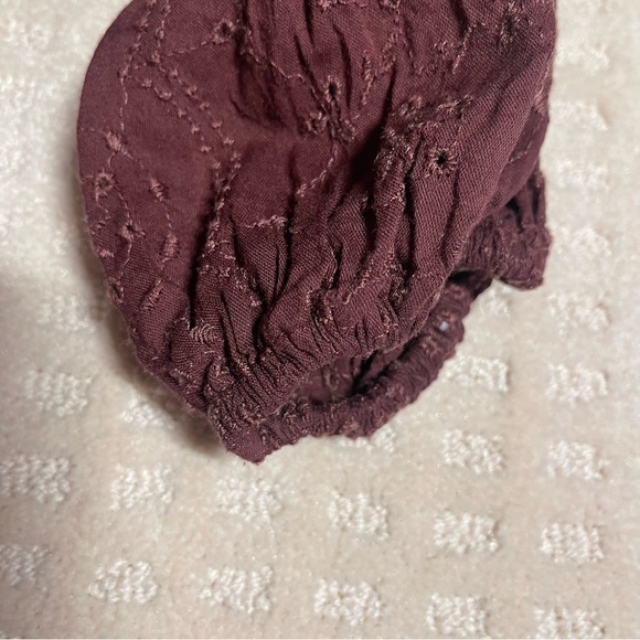 Old Navy burgundy eyelet long sleeve blouse - Picture 11 of 15